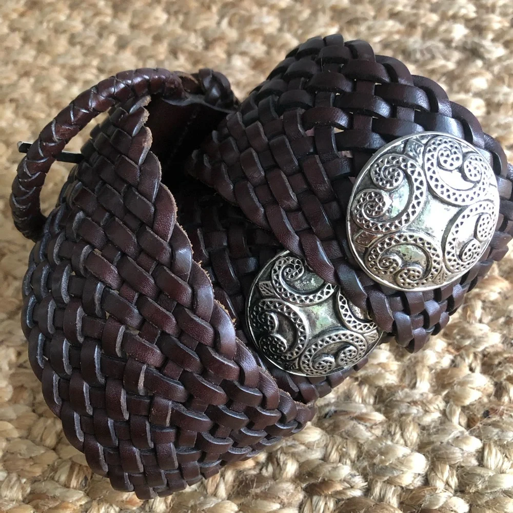 New: Anthropologie Woven Leather Belt with Silver Medallions. Size Medium